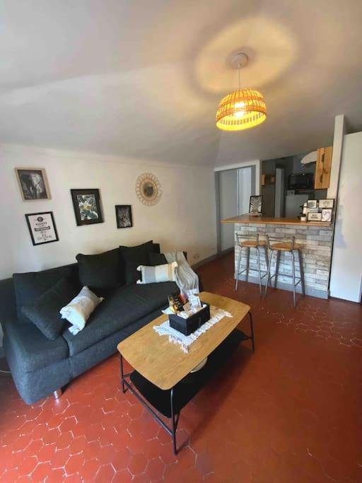 Appartement Typique Nicois En Plein Centre Ville ニース エクステリア 写真